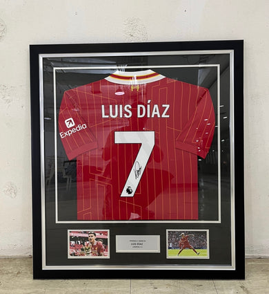 เสื้อบอลลิเวอร์พูลลิขสิทธิ์แท้ Luis Diaz ปี 2024/2025 มาพร้อมลายเซ็นและกรอบสุดพรีเมี่ยม