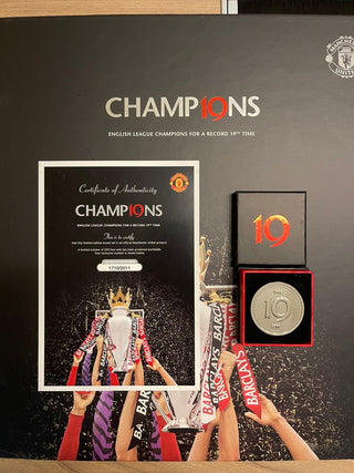Box Set Limited Edition! แมนเชสเตอร์ยูไนเต็ด ชุดฉลองแชมป์พรีเมียร์ลีกสมัยที่ 19(สินค้ามือสอง)